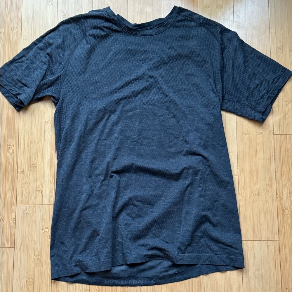 COPY - Lululemon metal vent tee